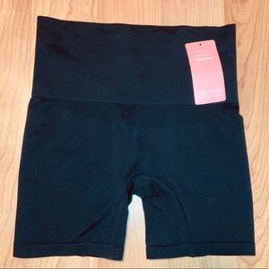 Yummie by Heather Thomson Seamless Nylon Shorts